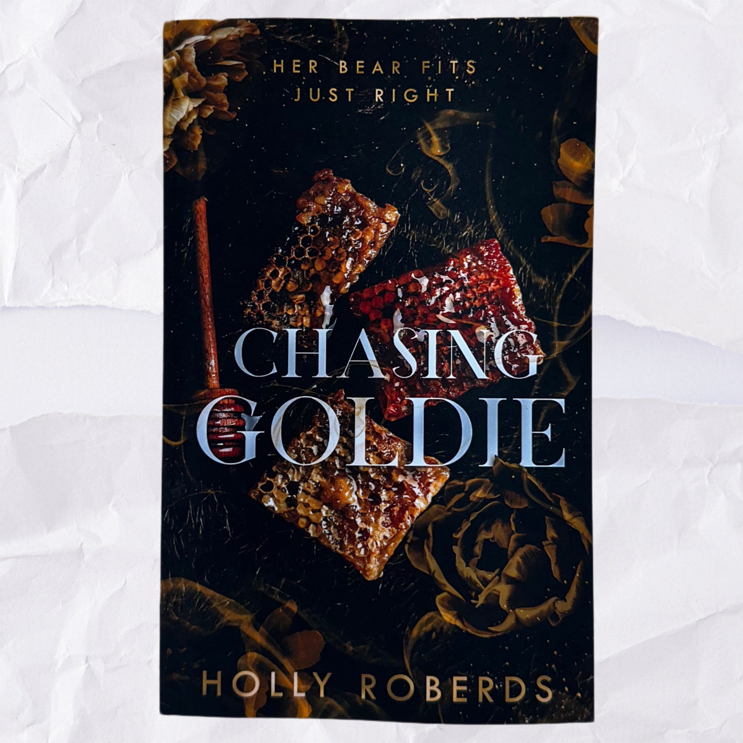 Chasing Goldie (The Lost Girls #2) by Holly Roberds